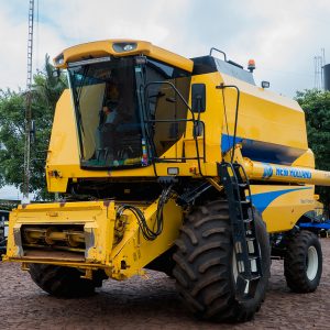 COSECHADORA NEW HOLLAND TC5090