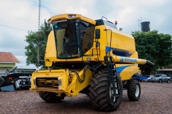COSECHADORA NEW HOLLAND TC5090