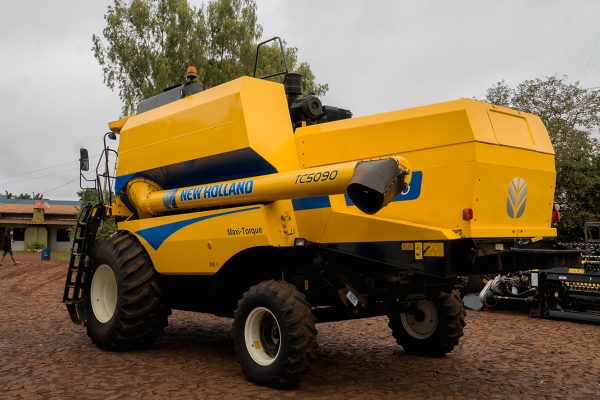 COSECHADORA NEW HOLLAND TC5090 - Imagen 4