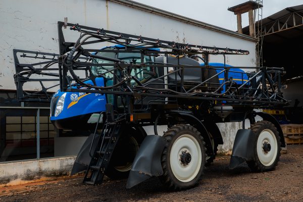 PULVERIZADOR NEW HOLLAND SP2500