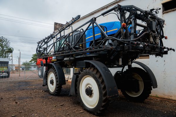 PULVERIZADOR NEW HOLLAND SP2500 - Imagen 3