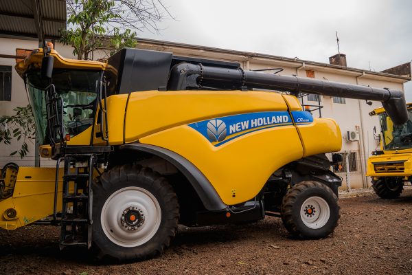 COSECHADORA NEW HOLLAND CR6080