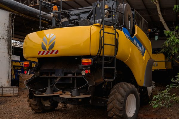 COSECHADORA NEW HOLLAND CR6080 - Imagen 4