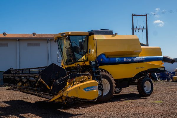COSECHADORA NEW HOLLAND TC5090