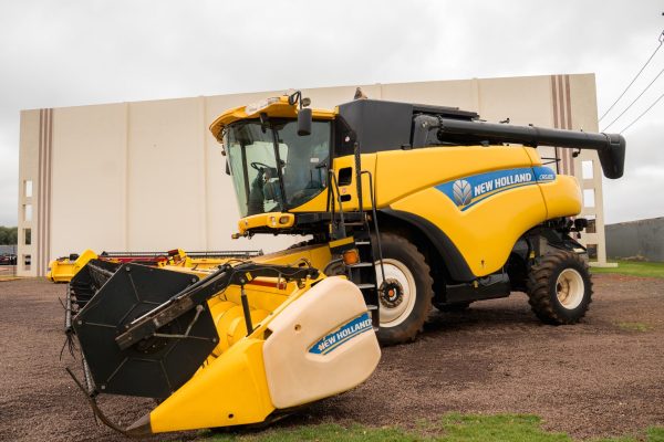PLATAFORMA NEW HOLLAND 25" P/CR5.85 - Imagen 2
