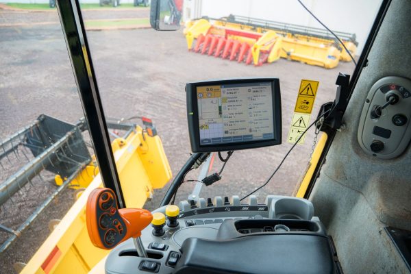 COSECHADORA NEW HOLLAND CR5.85 - Imagen 5