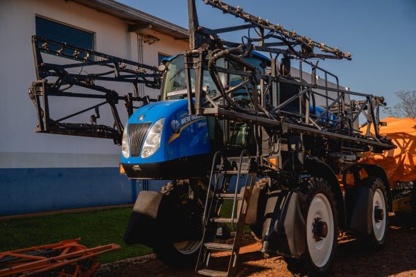 PULVERIZADOR NEW HOLLAND SP2500 - Imagen 3