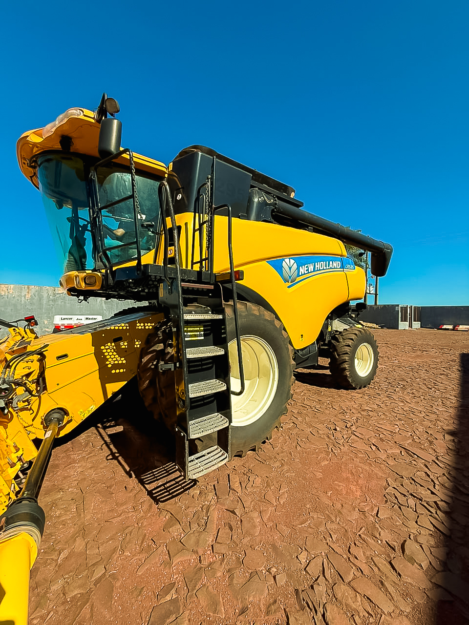 COSECHADORA NEW HOLLAND CR5.85 - Imagen 5