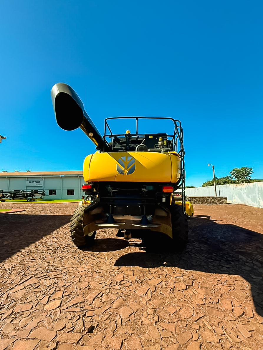 COSECHADORA NEW HOLLAND CR5.85 - Imagen 6