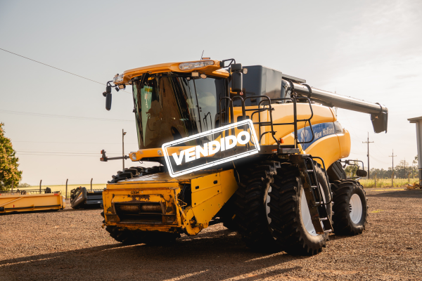 COSECHADORA NEW HOLLAND CR9080
