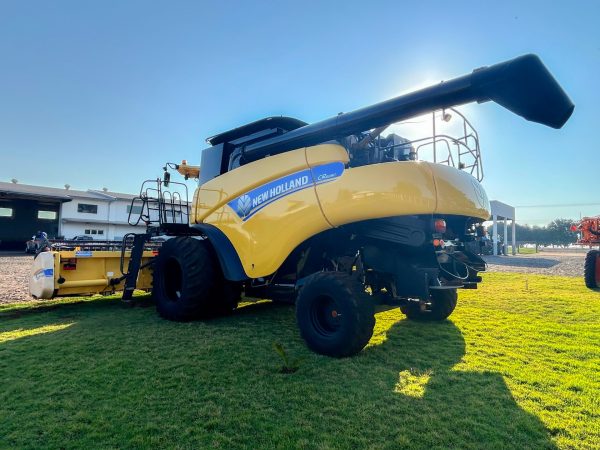 Cosechadora New Holland CR6080 - Imagen 3
