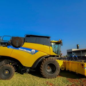 Cosechadora New Holland CR6080