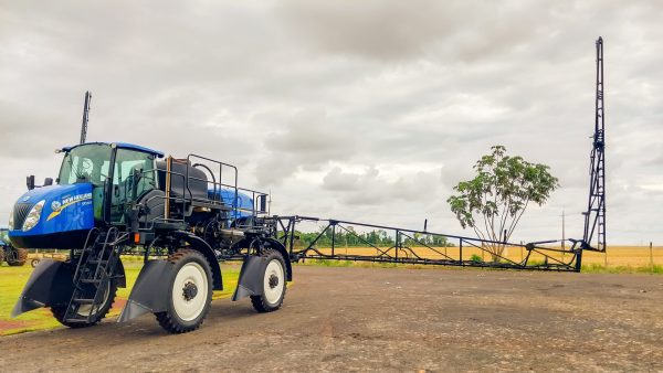 Pulverizador New Holland SP2500 - Imagen 2