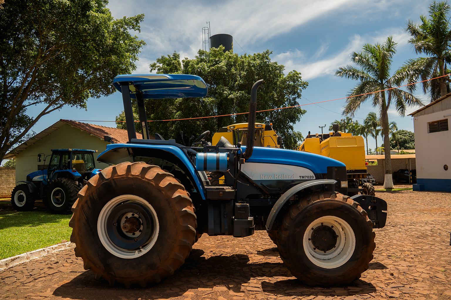 Tractor New Holland TM7020 - Imagen 4