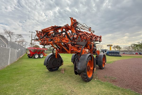 Pulverizador Jacto 2530 - Imagen 4