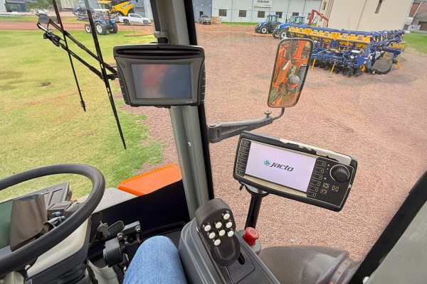 Pulverizador Jacto 2530 - Imagen 6