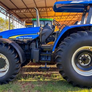 Tractor New Holland TM150