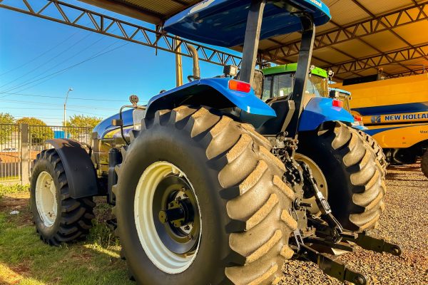 Tractor New Holland TM150 - Imagen 4