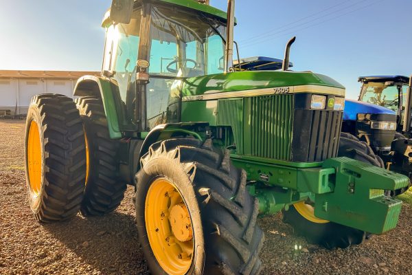 Tractor John Deere 7505