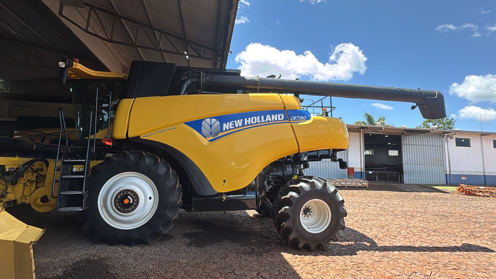 Cosechadora New Holland CR7.90 Rice - Imagen 2